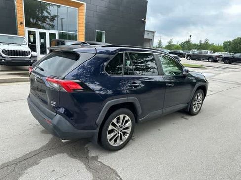 Used 2019 Toyota RAV4 XLE Premium w/ Cold Weather Package AWD/4WD image 24