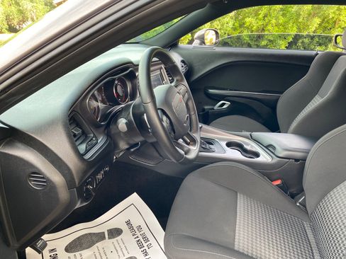 Used 2023 Dodge Challenger R/T image 32