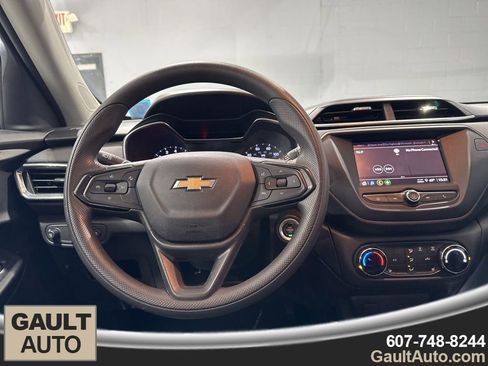 Used 2022 Chevrolet TrailBlazer LT image 8