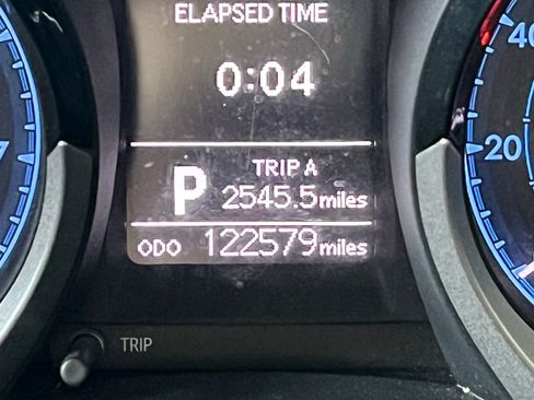 Used 2014 Toyota Corolla S FWD image 28