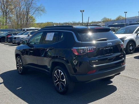 Used 2022 Jeep Compass Limited AWD/4WD image 5