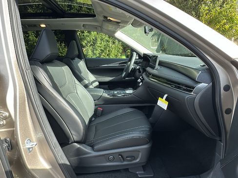 New 2026 INFINITI QX60 Luxe w/ Cargo Package image 9