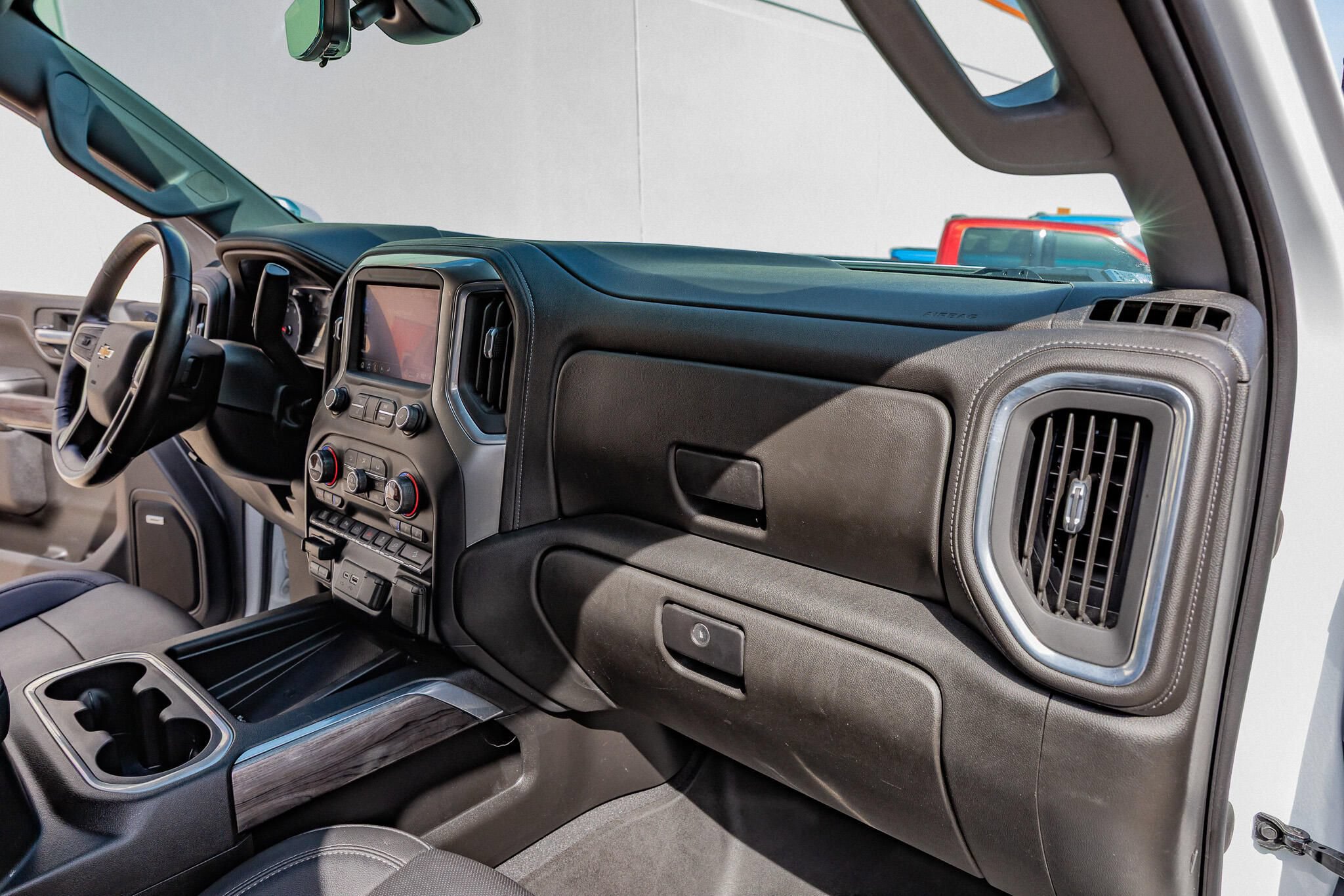 Used 2021 Chevrolet Silverado 2500 LTZ w/ Z71 Chrome Sport Edition AWD/4WD image 18