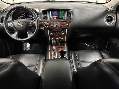 Used 2019 Nissan Pathfinder Platinum AWD/4WD image 26