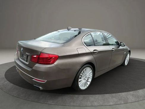 Used 2016 BMW 550i xDrive Sedan AWD/4WD image 5