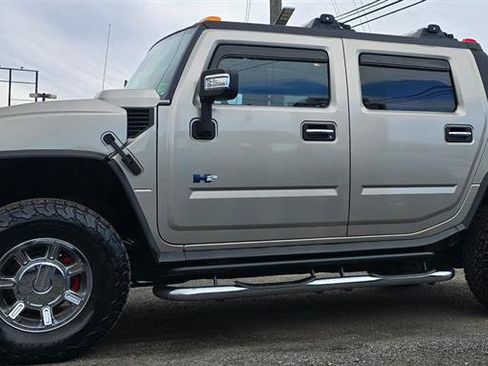 Used 2005 HUMMER H2 SUT w/ Preferred Equipment Group image 3