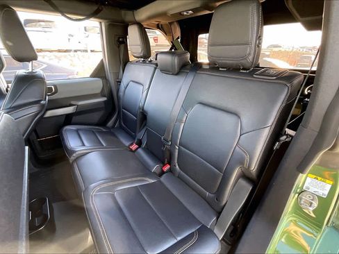 Used 2022 Ford Bronco Badlands image 19