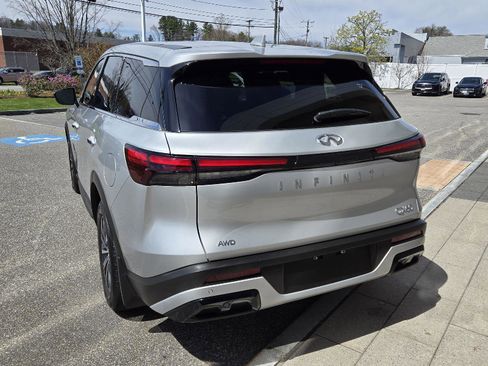 Certified 2023 INFINITI QX60 Pure image 13