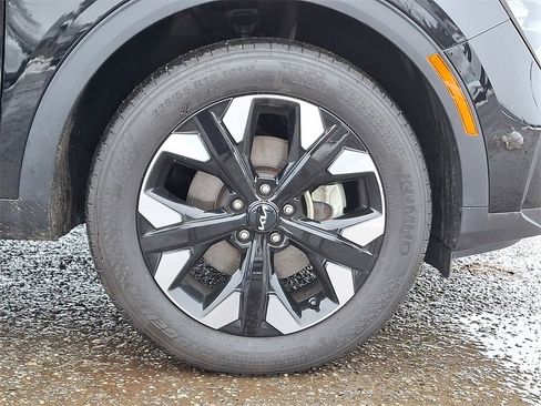 Certified 2023 Kia Sportage X-Line image 9