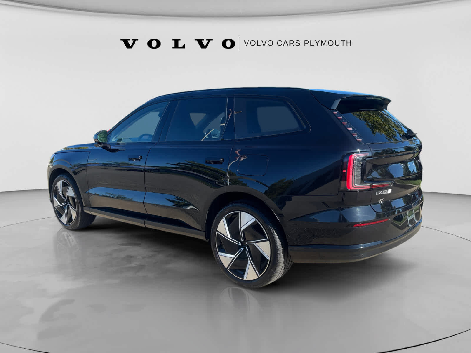 Used 2025 Volvo EX90 Ultra w/ Protection Package Premier AWD/4WD image 5