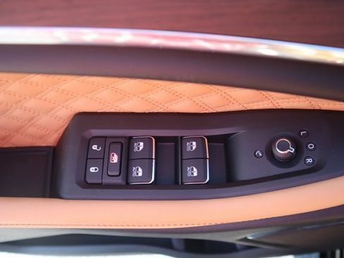 New 2025 Jeep Grand Cherokee Summit image 7