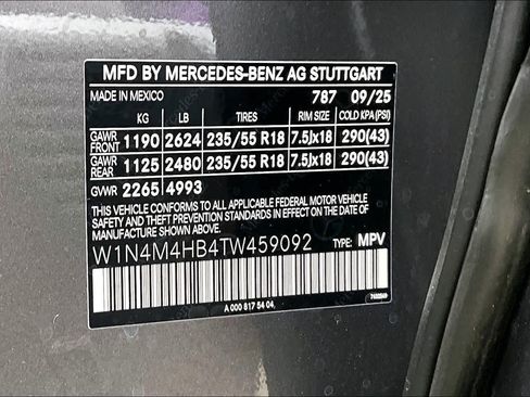 New 2026 Mercedes-Benz GLB 250 4MATIC image 13