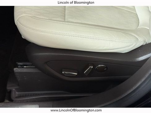 Certified 2022 Lincoln Nautilus Black Label AWD/4WD image 35