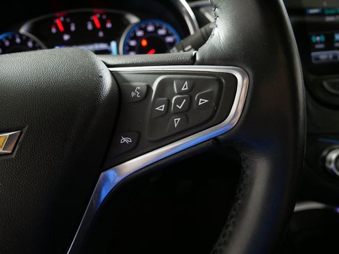 Used 2018 Chevrolet Malibu LT FWD image 28
