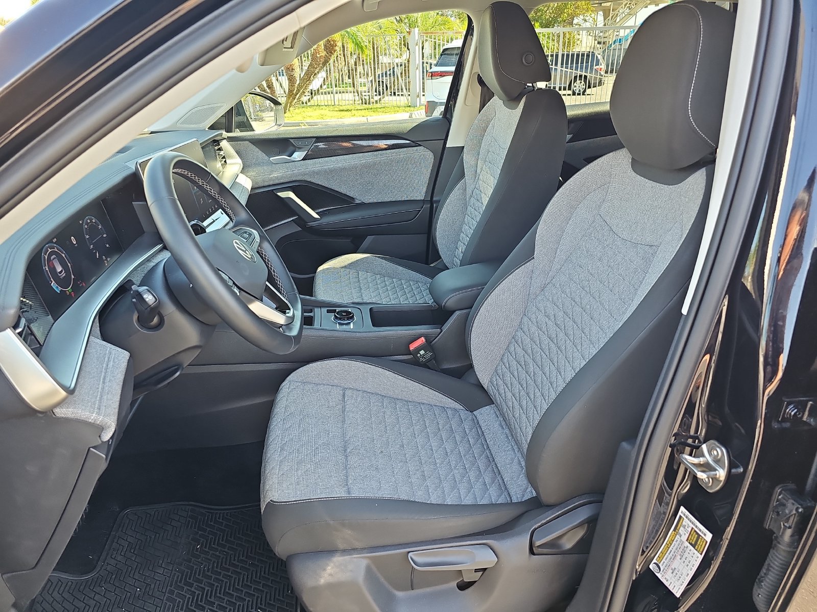 Used 2026 Volkswagen Tiguan S FWD image 16