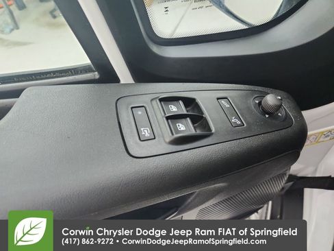 Used 2025 RAM ProMaster 2500 FWD image 21