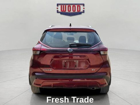 Used 2023 Nissan Kicks SV FWD image 3