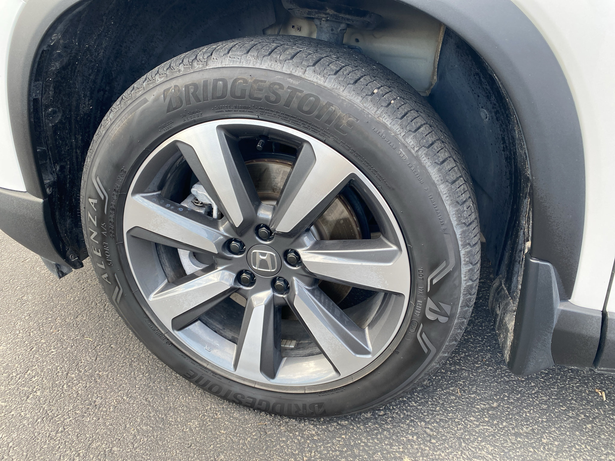 Used 2024 Honda Pilot Elite image 2