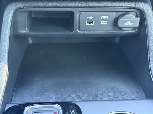 Used 2025 Honda Pilot Sport image 24