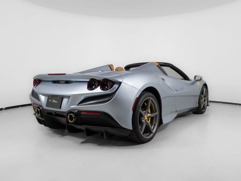 Used 2022 Ferrari F8 Tributo image 2