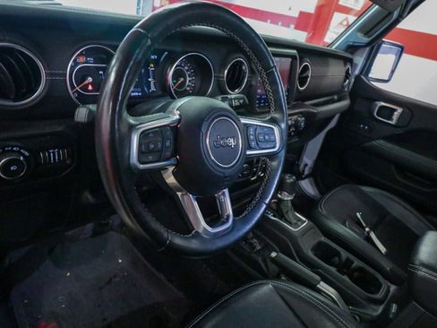 Used 2021 Jeep Wrangler Unlimited Sahara image 13