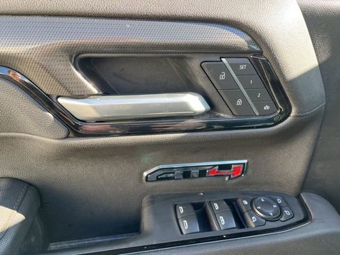 Used 2025 GMC Sierra 1500 AT4 w/ AT4 Premium Package image 15