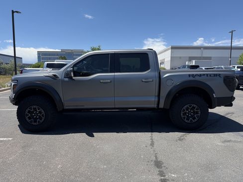 Used 2025 Ford F150 Raptor w/ Equipment Group 803A Raptor R AWD/4WD image 4