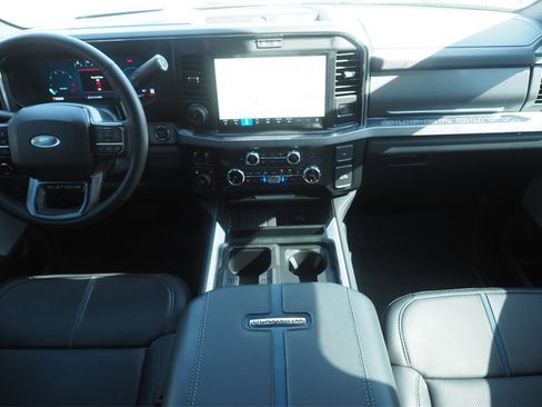 Used 2025 Ford F350 Platinum image 17