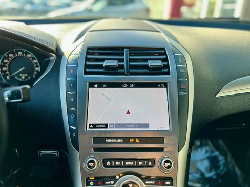 Used 2018 Lincoln MKZ Select w/ Select Plus Package image 20