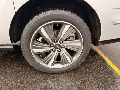 Used 2019 Lincoln Navigator L Reserve image 12