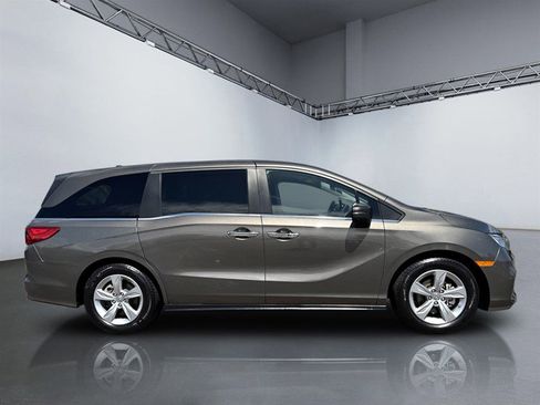 Used 2019 Honda Odyssey EX image 3