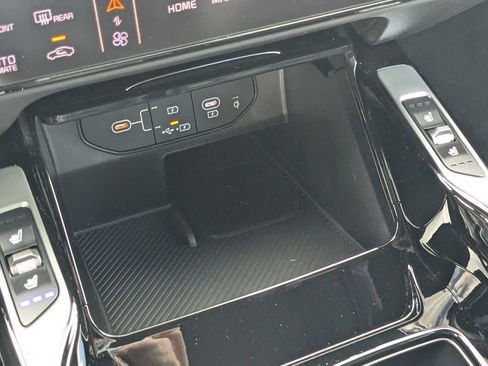 New 2026 Kia Sorento SX Prestige AWD/4WD image 28