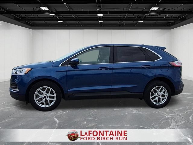Certified 2022 Ford Edge SEL w/ Convenience Package AWD/4WD image 2