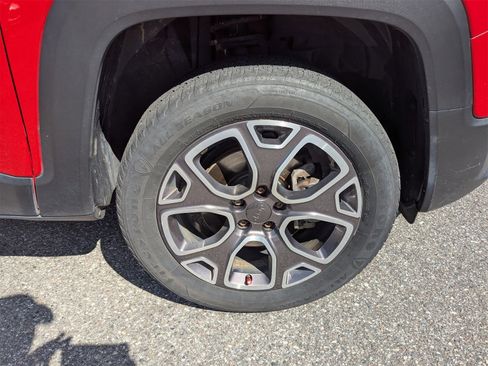 Used 2015 Jeep Renegade Limited w/ Advanced Technology Group image 11