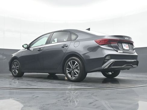 Used 2024 Kia Forte LXS FWD image 27