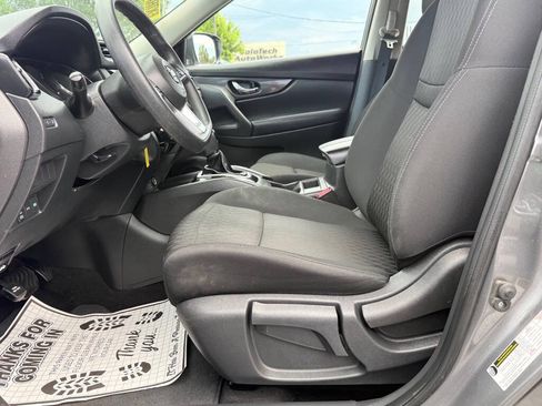 Used 2017 Nissan Rogue S w/ S Appearance Package AWD/4WD image 11