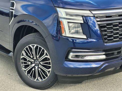 Used 2025 Nissan Armada Platinum image 9