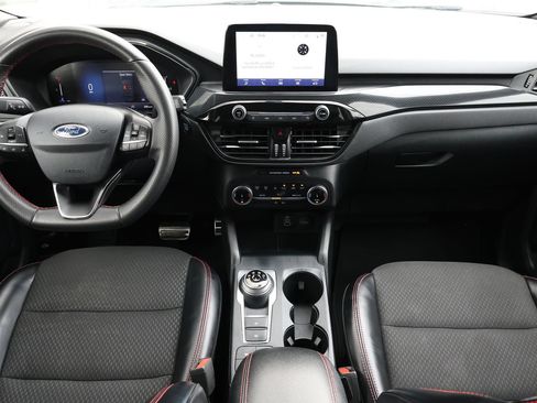Used 2024 Ford Escape ST-Line FWD image 2