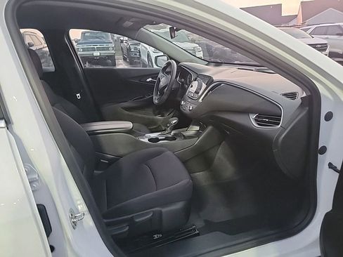 Used 2023 Chevrolet Malibu LT image 28
