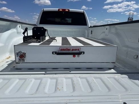 Used 2024 RAM 2500 Big Horn AWD/4WD image 10