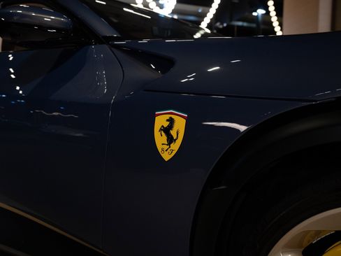 Used 2025 Ferrari Purosangue AWD/4WD image 31