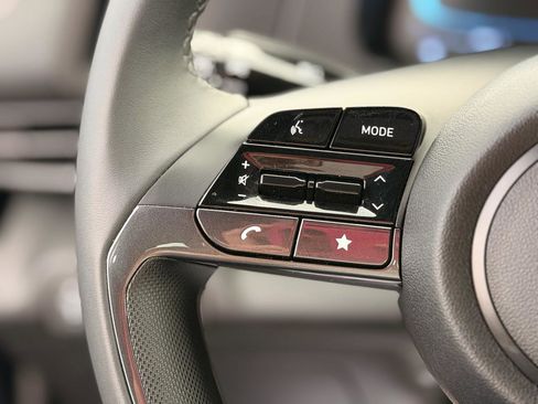 Used 2025 Hyundai Elantra Sport image 30