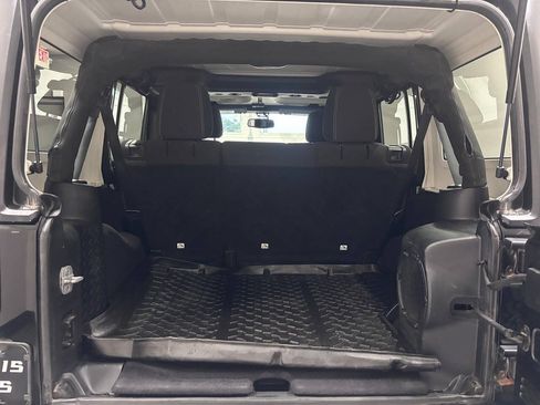 Used 2013 Jeep Wrangler Unlimited Sahara w/ Dual Top Group AWD/4WD image 20
