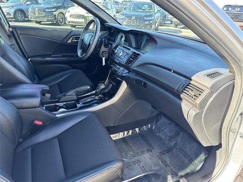 Used 2016 Honda Accord Sport image 18