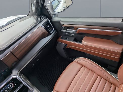 Used 2023 GMC Sierra 1500 Denali Ultimate image 17