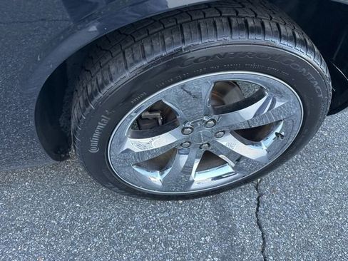 Used 2014 Dodge Challenger R/T RWD image 12