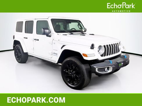 Used 2024 Jeep Wrangler Unlimited Sahara AWD/4WD image 1