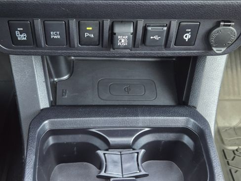 Used 2020 Toyota Tacoma TRD Pro AWD/4WD image 31