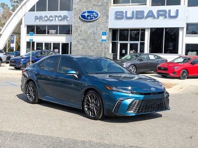 Used 2025 Toyota Camry SE w/ Convenience Package