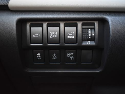 Used 2024 Subaru Forester Limited image 32